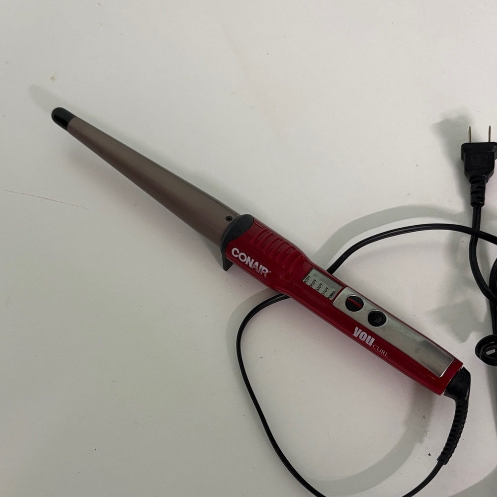 Red Curling Wand